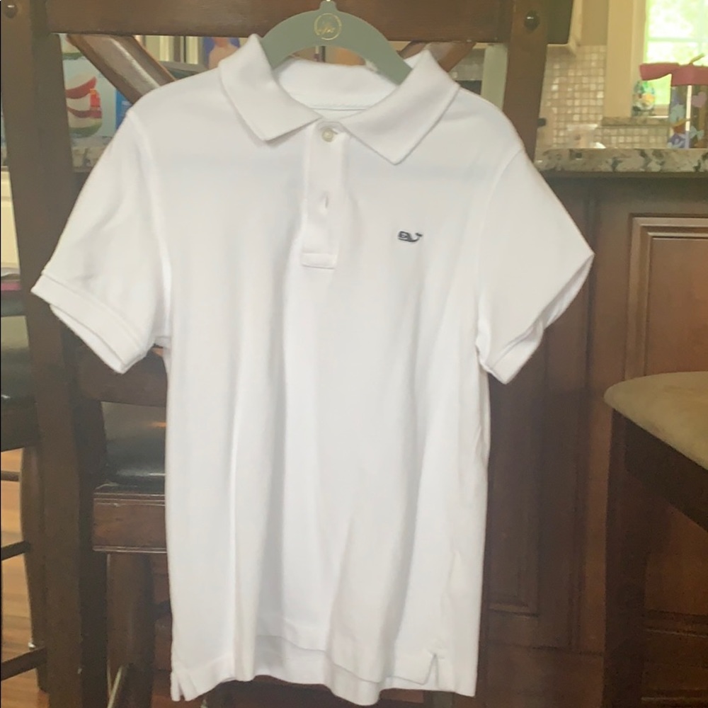 Boy Vineyard Vine polo shirt  in great condition.